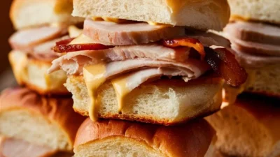 “Kentucky Hot Brown Sliders”